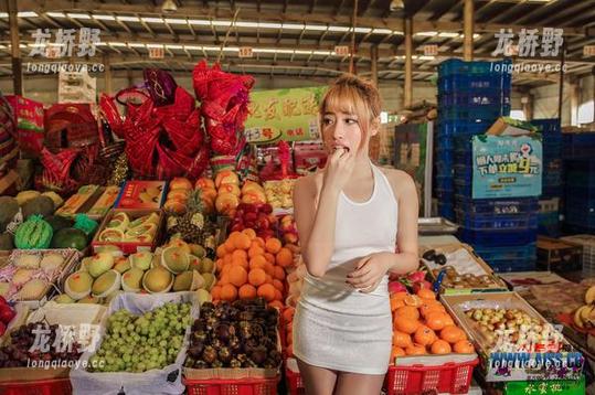 哈，爱丝的HD渔色，每张都让我想说“再来一份”，全套给我下载走！