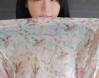 Addielyn(에디린)的空姐写真精选，总觉得她和飞机之间有种说不出的默契。