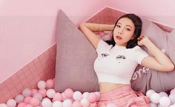 Feilin嗲囡囡 – SiByl李思宁银发芭比高清合集，啊，看这头发，小心别让你婆婆看见！