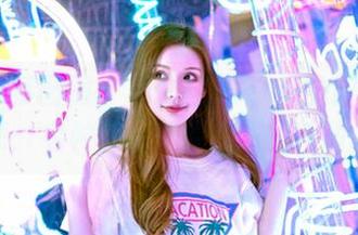 Feilin嗲囡囡 - 施忆佳KITTY的护士作品集：有种让人想要加班的冲动。