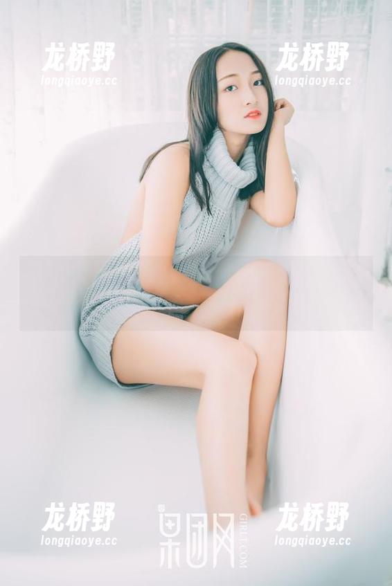 GIRLT果团网 - 白色的游戏场，周妍希在高清图库里欢快打滚！