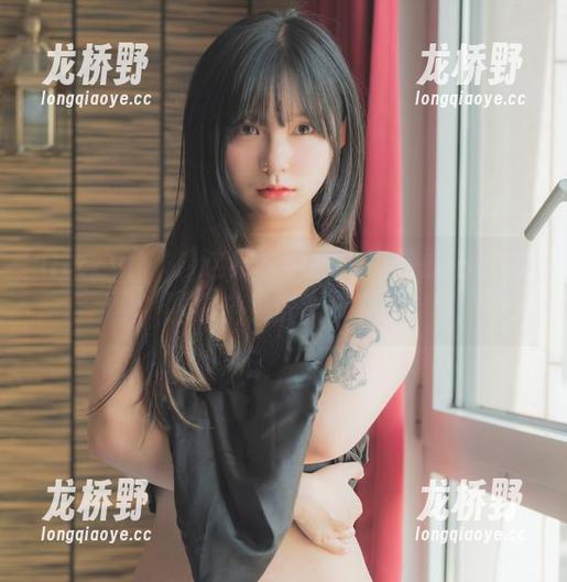 Hizzy(히지)这身水手服，高清原图看得我想沉船！