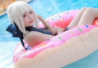 Kitkat Cosplay万圣节作品，这也太会玩了！