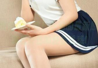 Ligui丽柜 – 住嘴！小涵的最新原图里竟藏着蝉丝的轻盈诱惑!