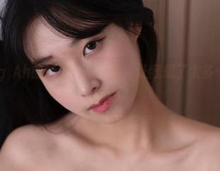 Myung Ah的短裙福利原图,让我想了太多……你们懂的。