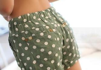ROSI写真:美足大公开,想问这鞋子在哪里买的!