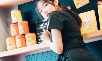 Sonson(손손)的美图，狐娘身姿如影随形