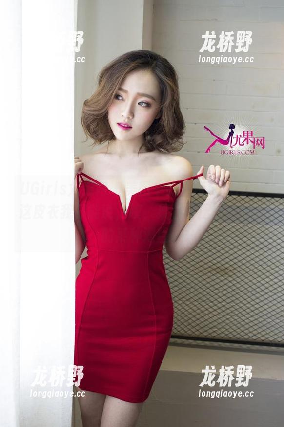 UGirls尤果网 - 美图中的夏倪可ella，这皮衣我只能说，噢，果然挤压内心深处的某种渴望。