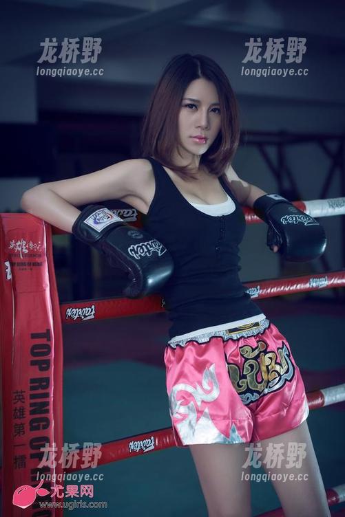 UGirls尤果网 - 李思宁的黑白图集：全是对比，脑洞打开的资源！