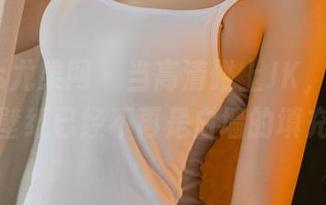 UGirls尤果网 - 当高清碰上JK，杨乔之的壁纸已经不再是白墙的填充物