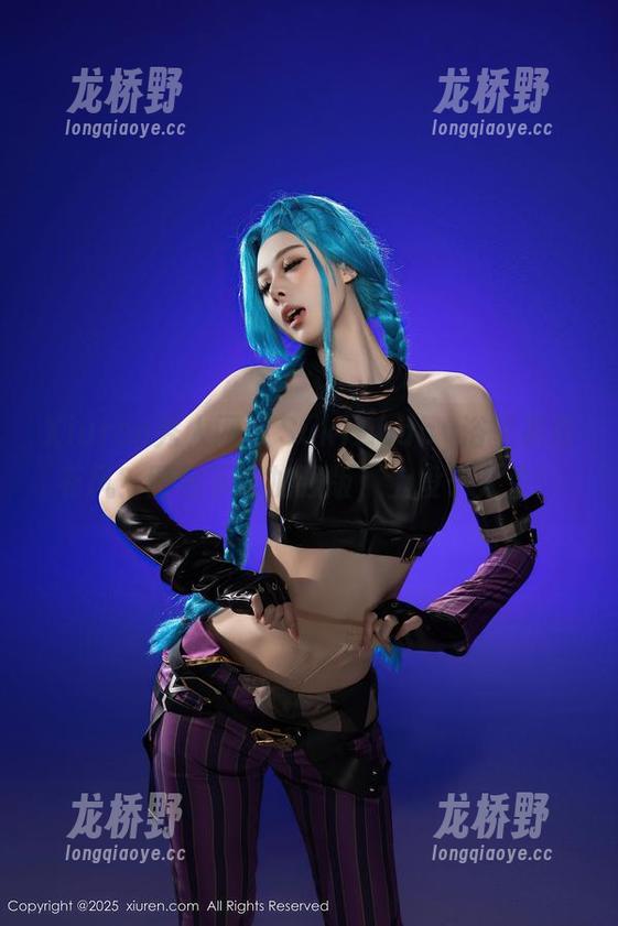 Xiuren秀人网 - Suki_baby浴室有没有风？图包下载加强版，上段子人生！