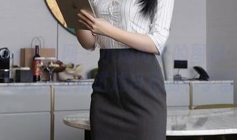 Xiuren秀人网 - 小肉肉咪的图包：看她怎么用自拍讲述自己的小宇宙
