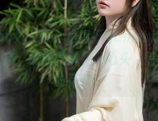 Xiuren秀人网 - 小蛮妖yummy的白裙风格合集：就像微风轻拂心头，悄然落下的花瓣。