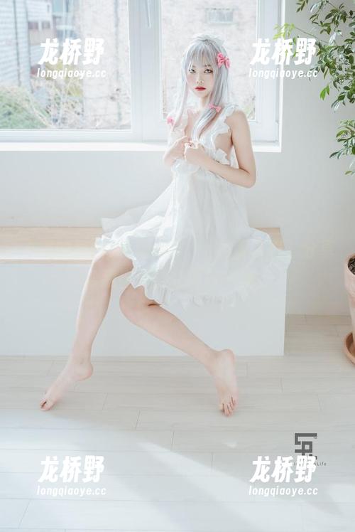 不同的视角，Yuna(윤아)和服写真，分享给我自己都想再看一遍。