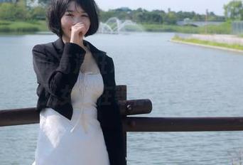 Zia(지아)的高清狂欢：Bimilstory的高叉女孩在等你下载呢