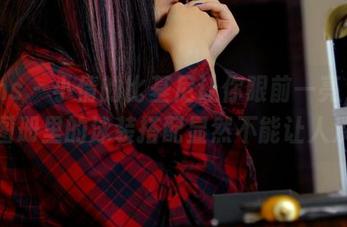 pans - 小倩的比基尼让你眼前一亮，最新图册里的泳装搭配显然不能让人淡定