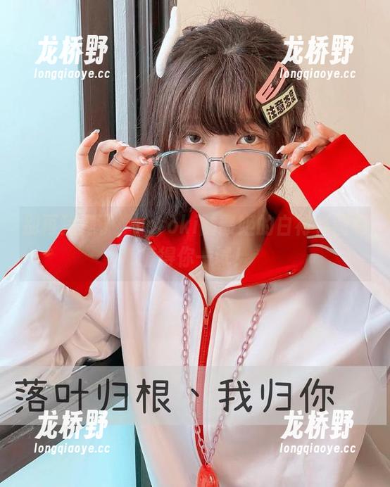 roroki骷髅姬 别再犹豫了,roroki骷髅姬的白衬衫图包值得你一试!
