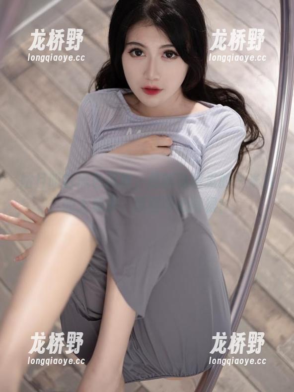 一米八的大梨子 姑且叫它黑色风暴,最新动图里的一米八的大梨子,原图可心得很!