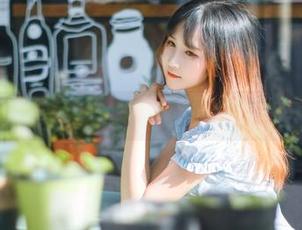 在线探索三度69的礼服，资源多到让你目不暇接。