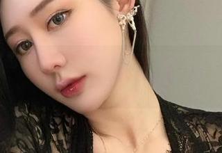 微密圈 - 私拍见证奇迹，不爱笑的赛琳用渔网带钻连体袜完成了时尚的逆袭！