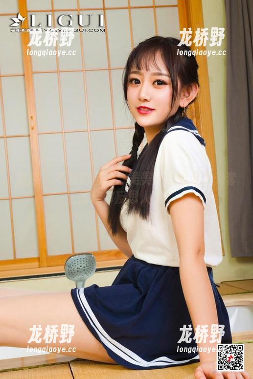 丽柜-美美 丽柜 - 不装的自拍:美美直白的无圣光套图让你反思人生。