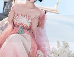 你夏夏原图也太会挑了，这套装既熟悉又陌生，心理门槛又上来了。
