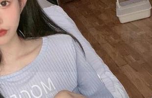 不得不说,这“倦倦喵”的定制图集里,少女的气质太让人分心!
