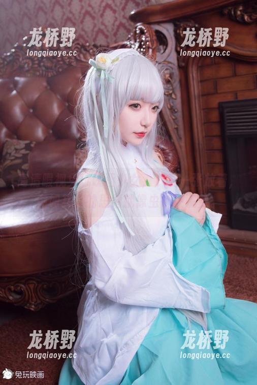 高清暇视兔玩映画少女，下载一张放着，突如其来的思绪就像虫子在跳舞。