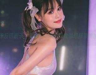 图片里的千反田鹿子，空姐cos美丽到我都想搭乘她的航班了！