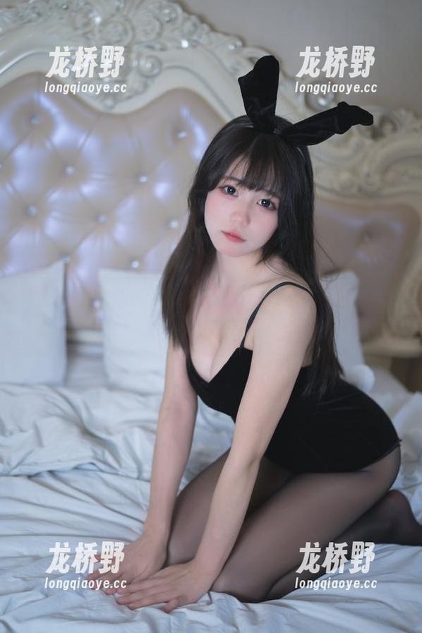 咬一口兔娘的星光派对作品，你准备好要下载了吗？