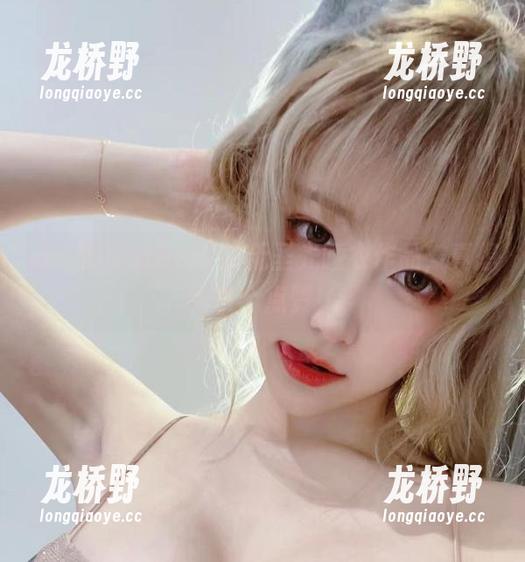 啾小妍Deer 唔…啾小妍Deer的无圣光睡衣作品,真想给它个点赞!