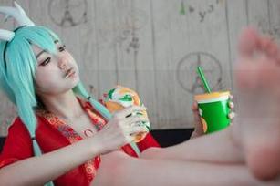 大梨子不是御姐的小女仆之旅:原图和图册里的那些小插曲