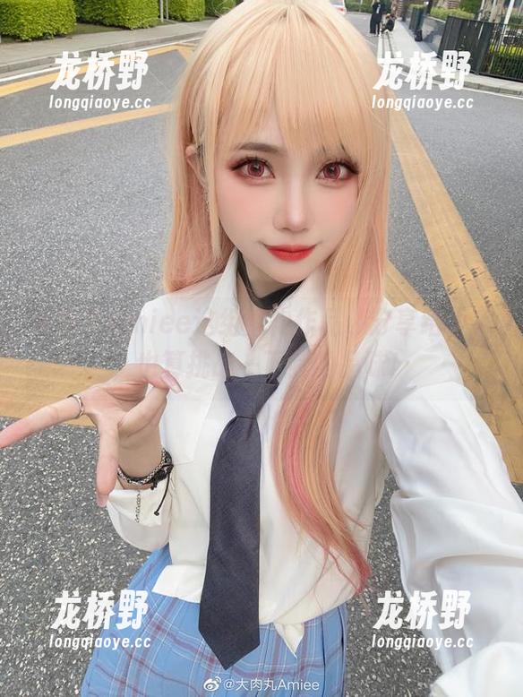 大肉丸Amiee 大肉丸Amiee这组旗袍作品,分享给大家,也算挑战一下我的品味!