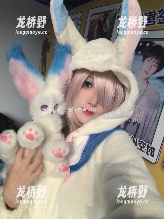 妖君白研 从未见过的妖君白研&忍野忍,私房美图闪耀登场,散散心,瞧瞧呗。