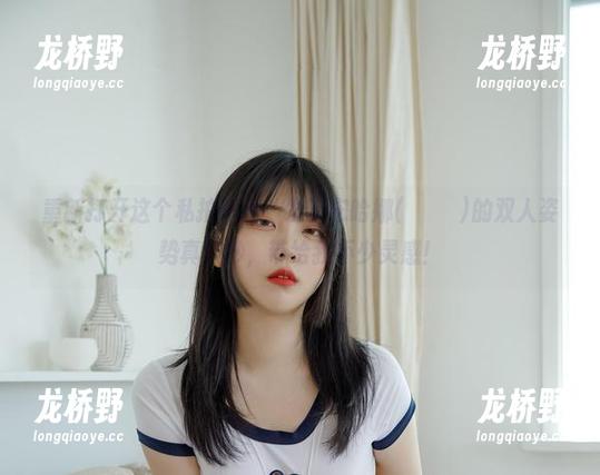 重新打开这个私拍图集，发现宋哈娜(송하나)的双人姿势真巧妙，带给我不少灵感！