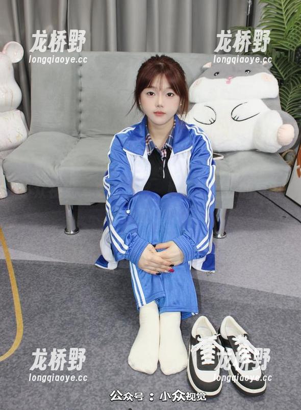 小众视觉-婷婷 小众视觉 - 更新了哦,婷婷那丝袜的原图你看过了吗?