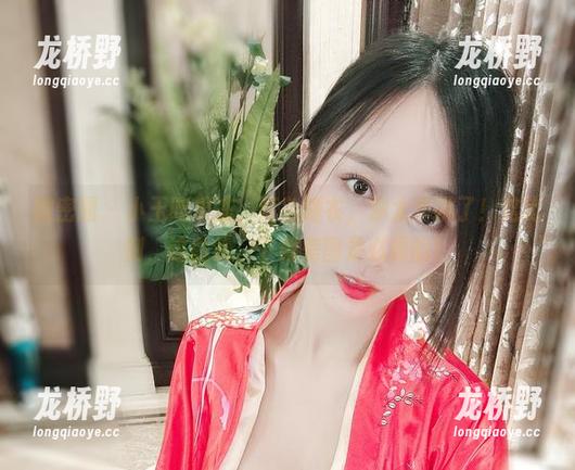 小玉吃果冻 微密圈 - 小玉吃果冻,红色睡衣,你太会挑了!这比例,这曲线,下载美图是必须的!
