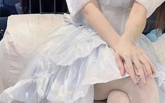 微密圈 - 小萌子带来的浴室写真福利，温柔与调皮的完美结合