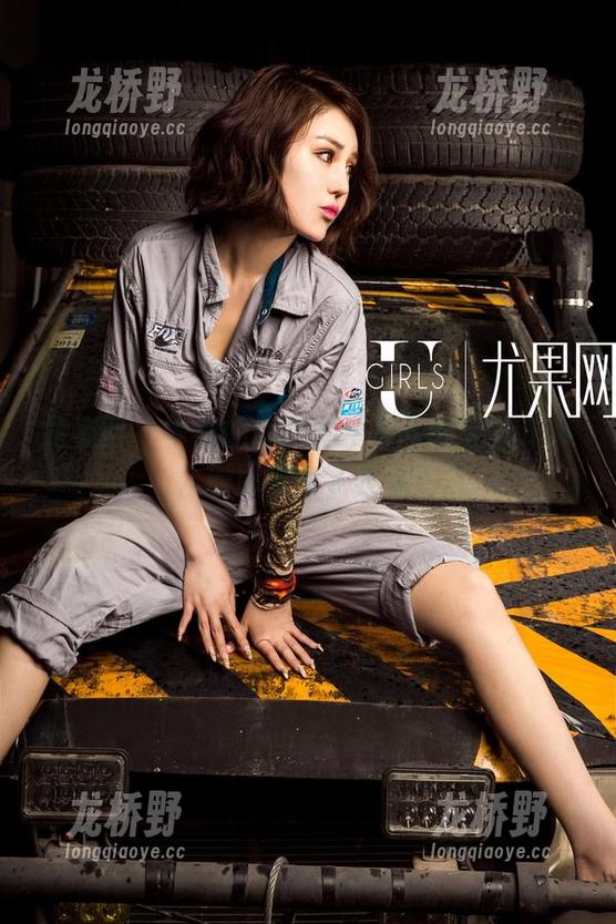尤果网-球球 尤果网 - 学姐的风采似乎被球球完美记录,原图发生了什么?
