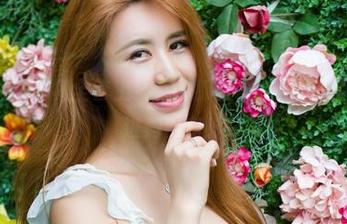 尤物馆 – 连衣裙全套上线，孟狐狸FoxYini竟然把我踢进购物车！