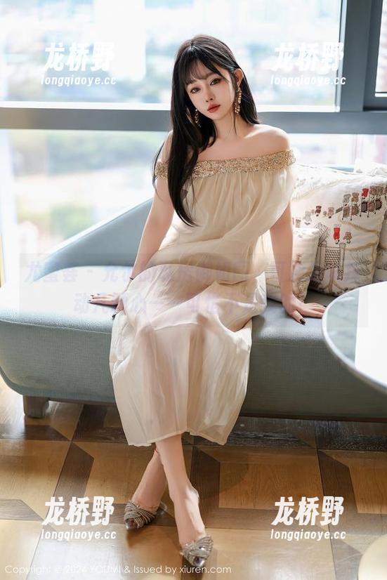 尤蜜荟-允尔 尤蜜荟 - 允尔的私房御姐图,可能足以撩动几颗心——可惜不是我的!