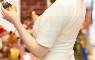 尤蜜荟 - 收集娇喘JC的妹妹们：图册里的某种魔力？