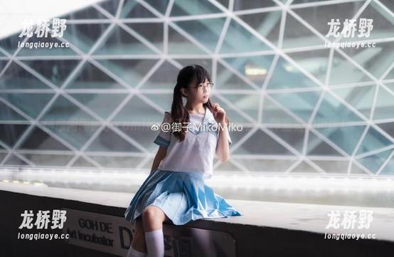 御子Yumiko 随意闲聊御子Yumiko的毛衣私拍,给我一种温柔的撩拨!