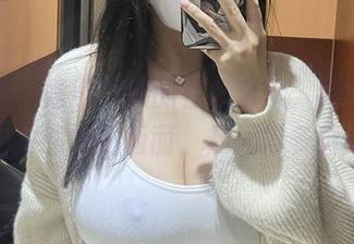 微密圈 - 是可馨耶的在线合集,纯粹是一副活生生的贴贴画面,起码得多看两眼。
