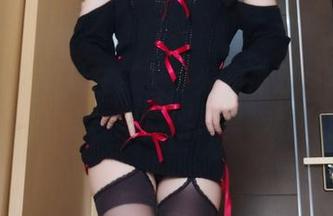 如果木之本果在街上,光是那双长腿就能吸引无数视线,照片真不够啊!