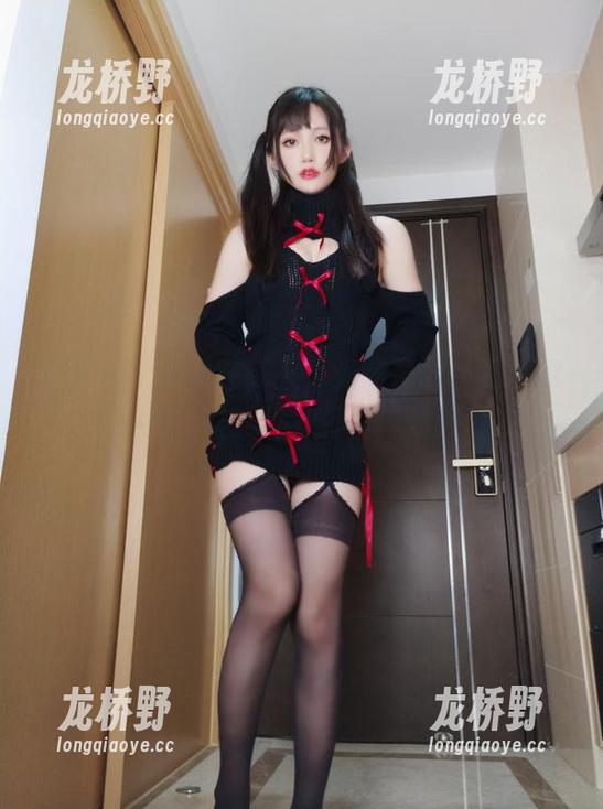 木之本果 如果木之本果在街上,光是那双长腿就能吸引无数视线,照片真不够啊!