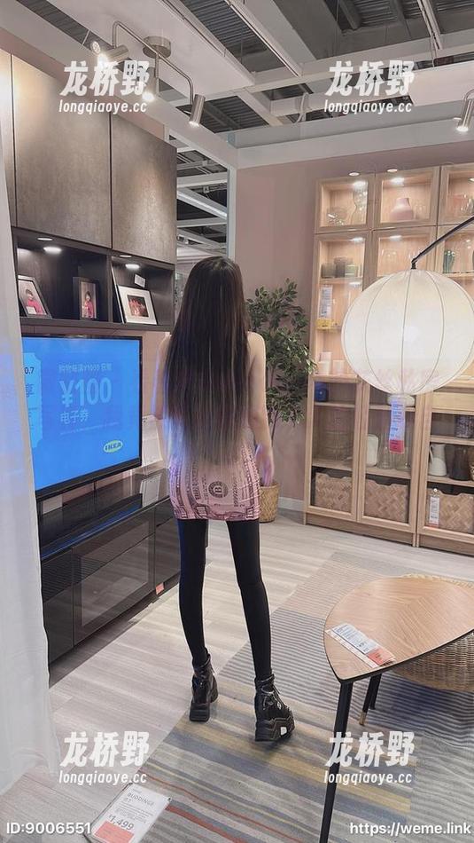 梦露veronica 微密圈 - 看着梦露veronica的灰丝私房写真,我竟然莫名联想到了人的轻盈和自在。