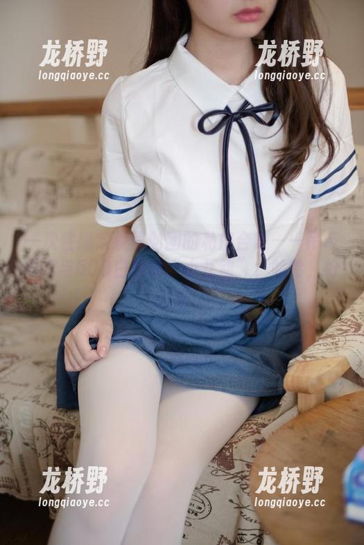 森萝财团 一次性搞定森萝财团的私房合集——吊带短裙与50D白丝的“小互动”,哈哈,好可爱。