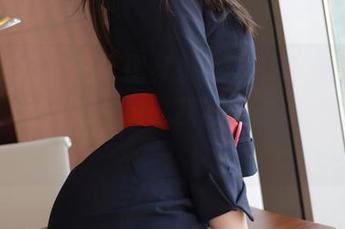 模范学院 - 整个图集都是“草莓兔兔”的春天,全套来一句:我这样子,是女神吗?
