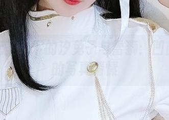 探索无圣光下的汐兔子与雷狮：凹凸世界的写真情愫